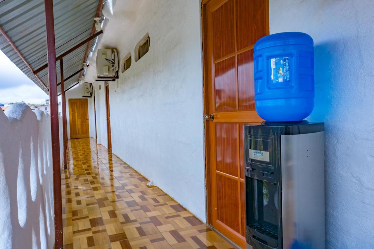 Royal Galapagos Inn 巴克里索莫雷诺港 外观 照片