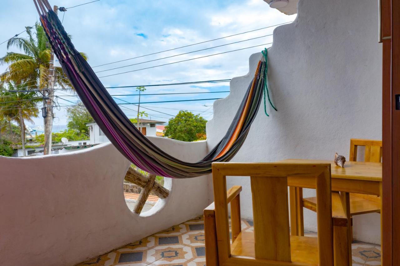 Royal Galapagos Inn 巴克里索莫雷诺港 外观 照片
