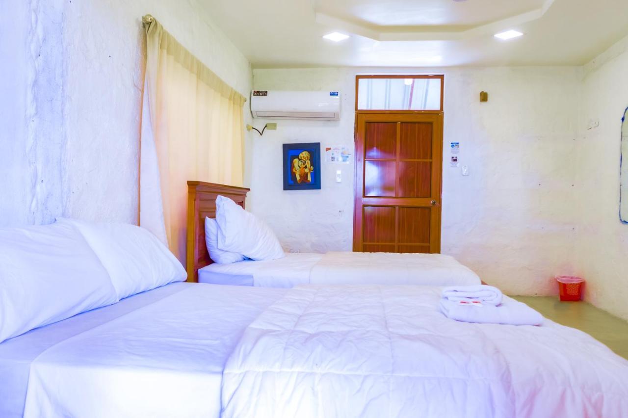 Royal Galapagos Inn 巴克里索莫雷诺港 外观 照片